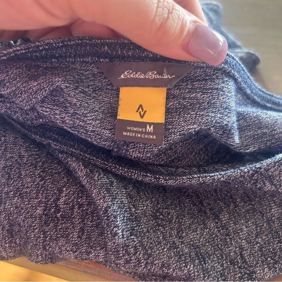 EDDIE BAUER size M blue long sleeve long fitted shirt with scoop neck - Picture 2 of 7